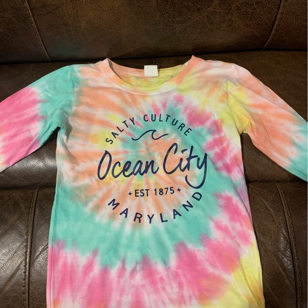 Long sleeve tie dye Ocean City kids shirt (M)
